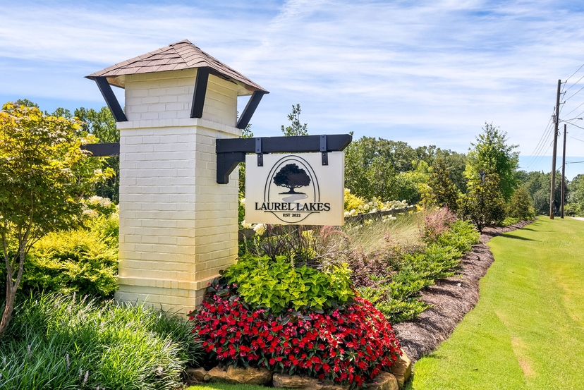 Laurel Lakes