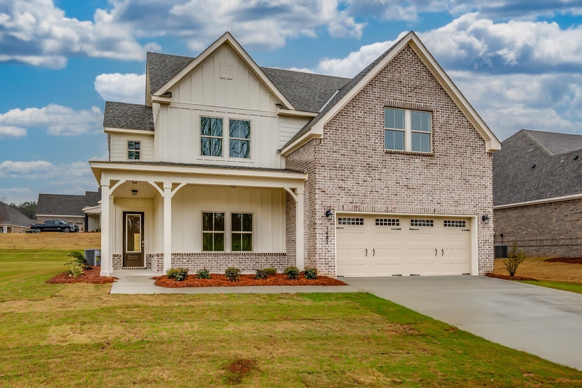 1482 Maggie Drive