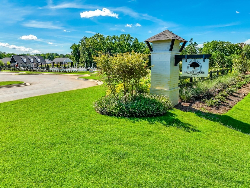 Laurel Lakes